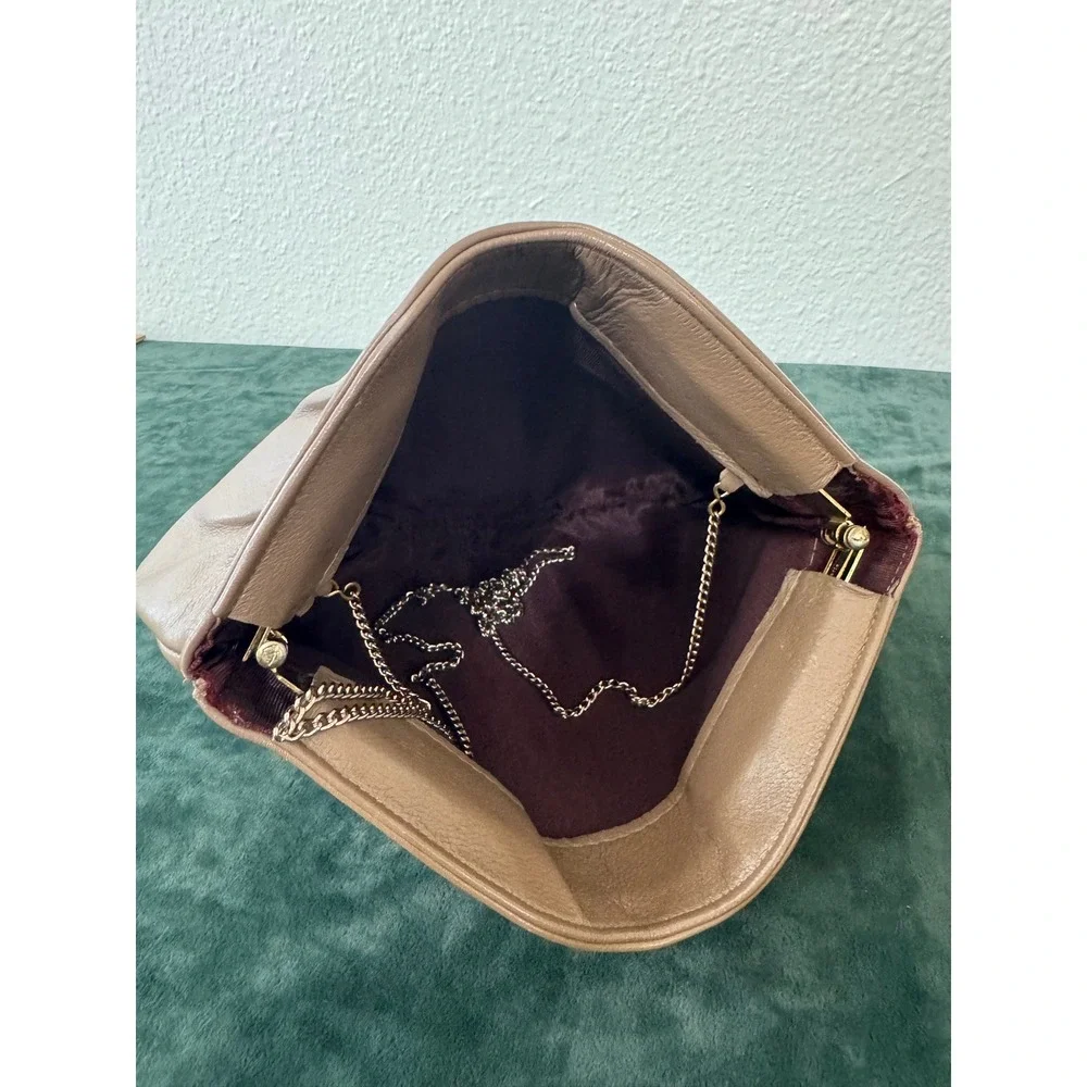 Vintage‎ Clutch Bag Small Tan Leather Pleated Hidden Chain Crossbody Minimal 80s